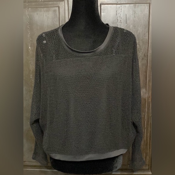 One7Six Black oversized Sweater w/ camisole - Size medium - Picture 1 of 12